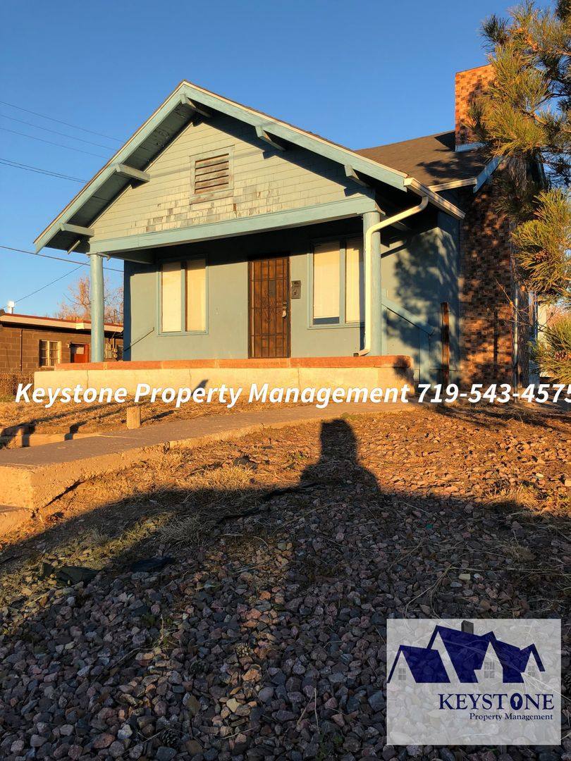 House for rent at 906 N Glendale Ave, Pueblo, CO 81001