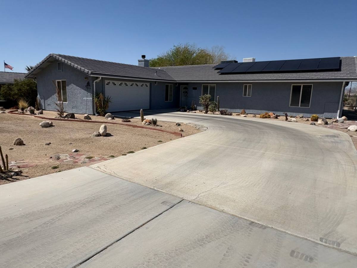 House for rent at 74404 Pinon Dr, Twentynine Palms, CA 92277
