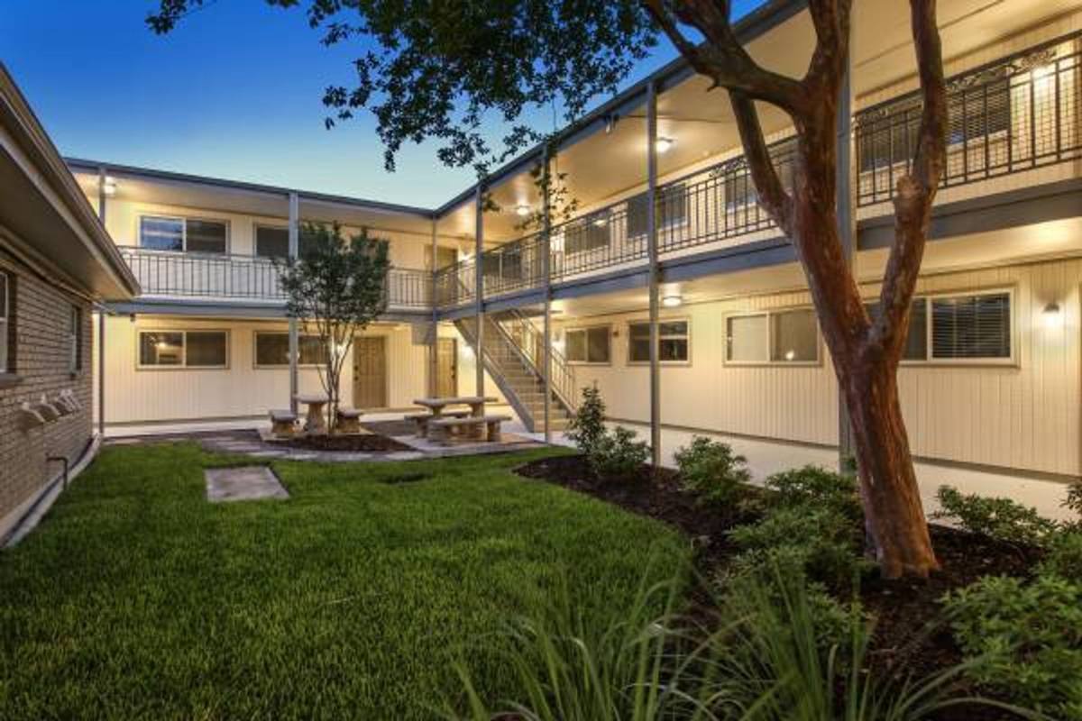 Apartment for rent at 5700 St Anthony, New Orleans, LA 70122