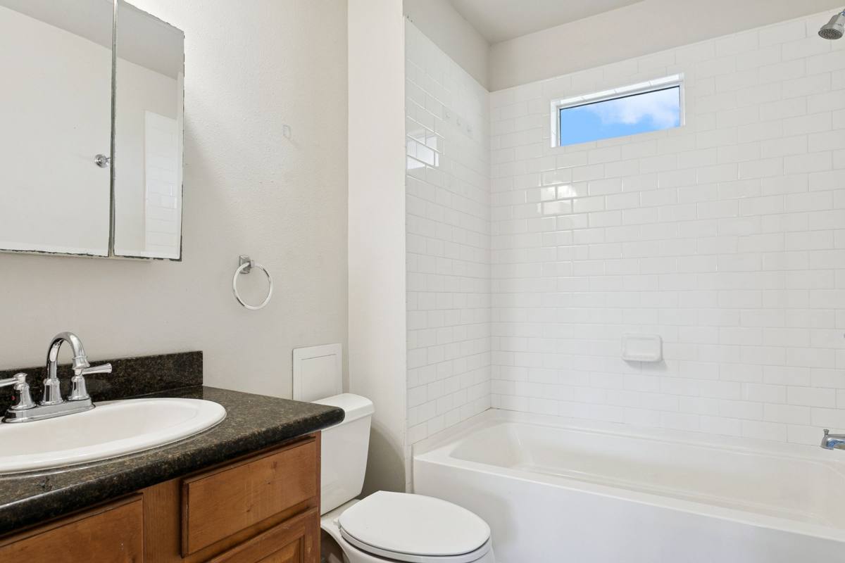 Apartment for rent at 5700 St Anthony, New Orleans, LA 70122