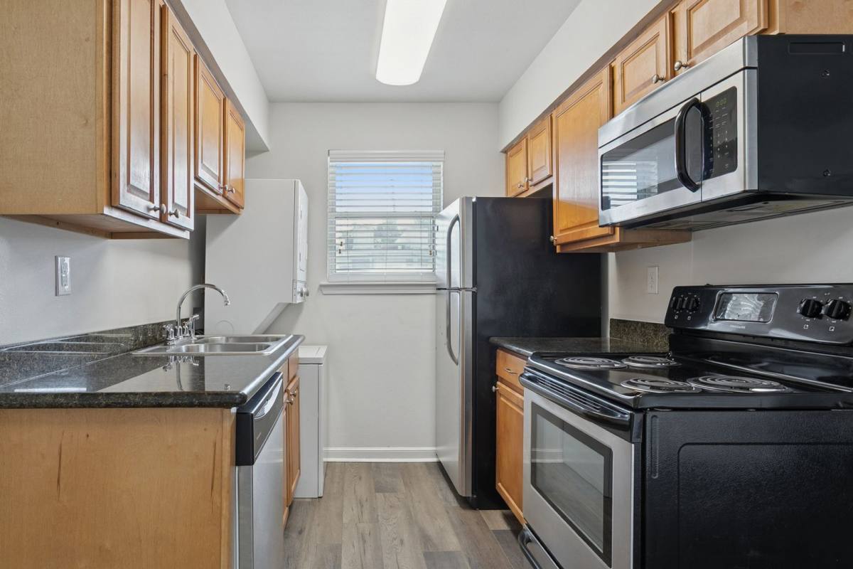 Apartment for rent at 5700 St Anthony, New Orleans, LA 70122