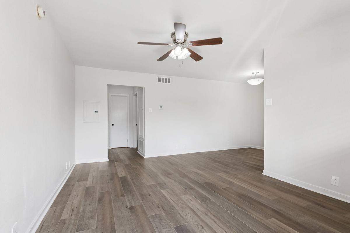Apartment for rent at 5700 St Anthony, New Orleans, LA 70122