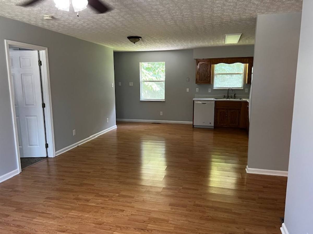 House for rent at 702 Pearson Springs Rd, Maryville, TN 37803