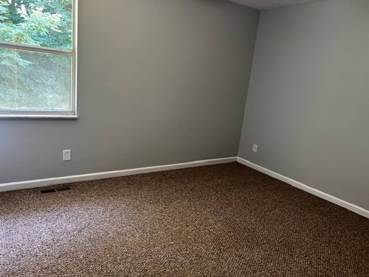 House for rent at 702 Pearson Springs Rd, Maryville, TN 37803
