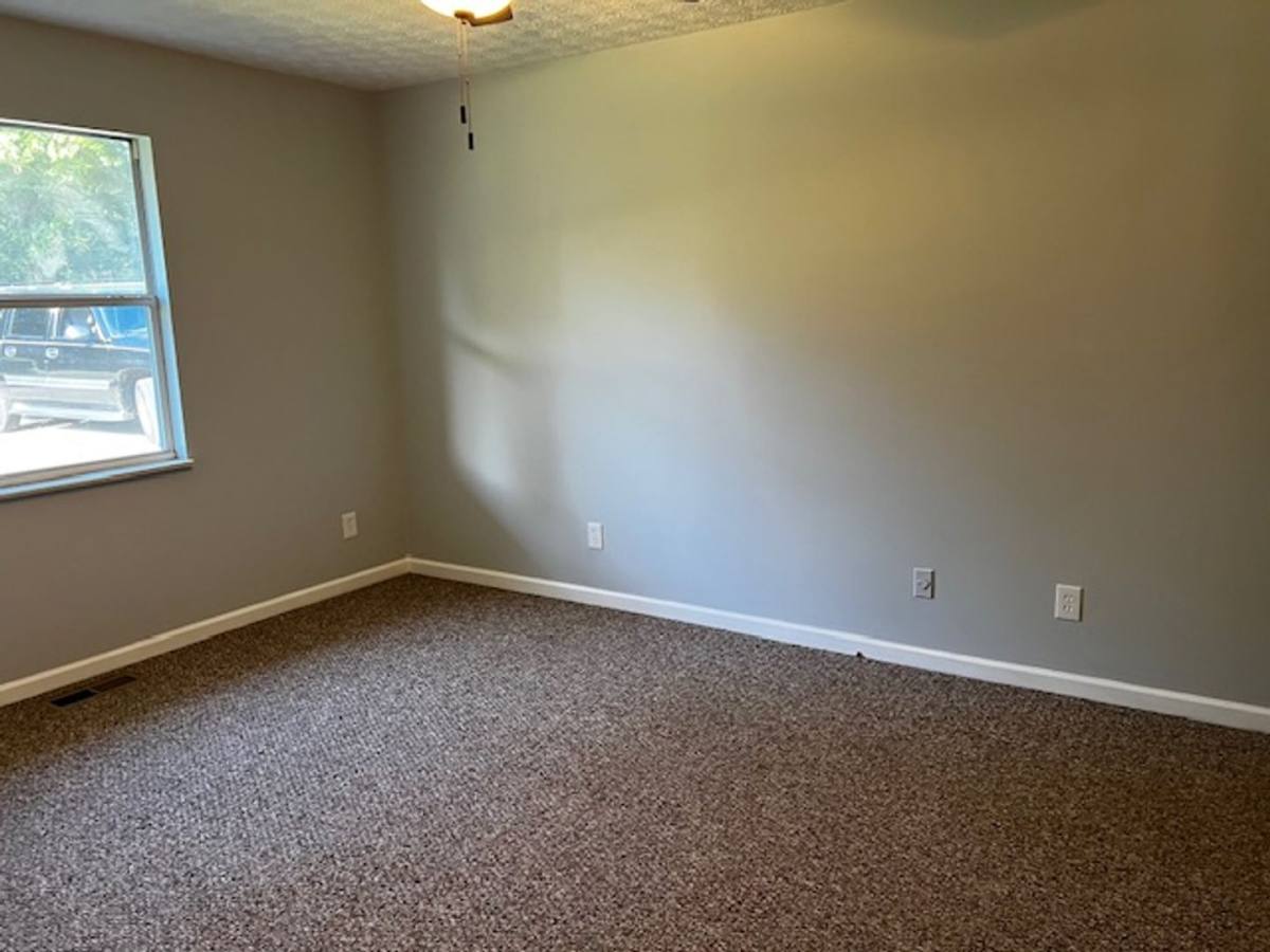 House for rent at 702 Pearson Springs Rd, Maryville, TN 37803