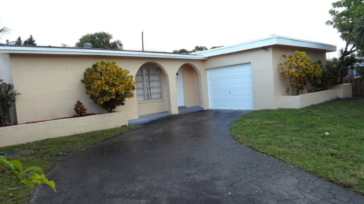 House for rent at 9100 NW 26th Place, Fort Lauderdale, FL 33322