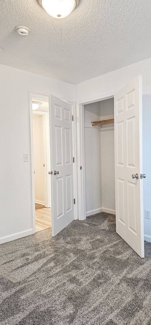 Apartment for rent at 1542 E Diuguid Dr, Murray, KY 42071