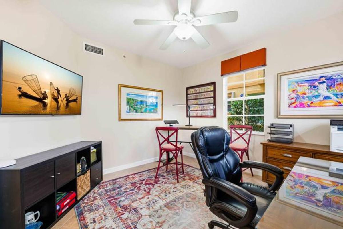 Townhouse for rent at 11850 Valencia Gardens Ave, Palm Beach Gardens, FL 33410