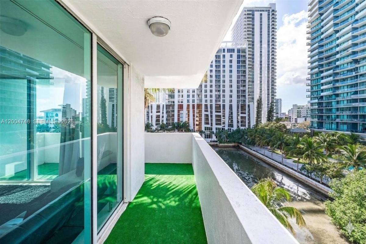 Apartment for rent at 500 NE 29th St, Miami, FL 33137