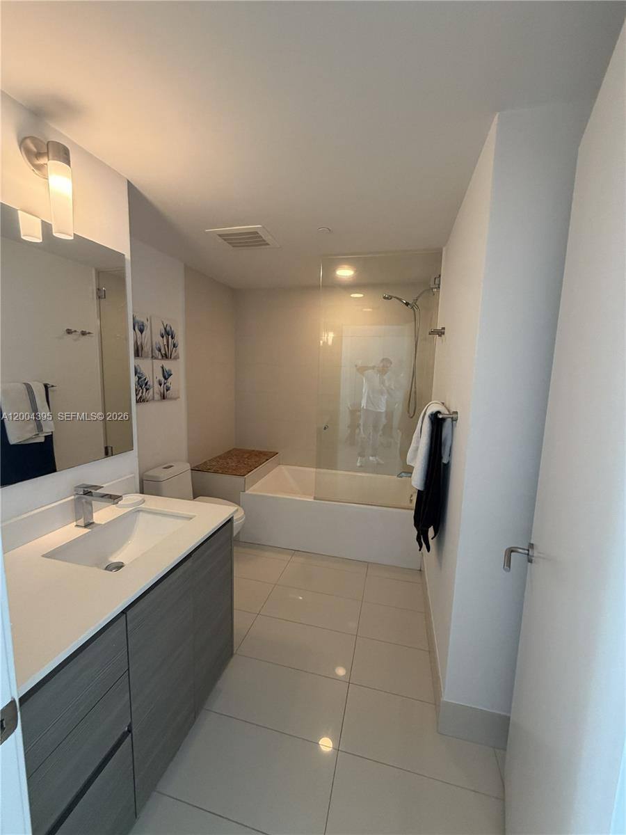 Apartment for rent at 460 NE 28th St, Miami, FL 33137