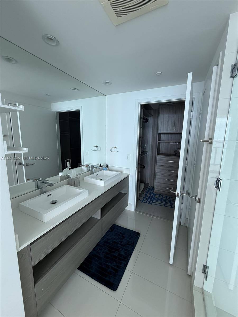 Apartment for rent at 460 NE 28th St, Miami, FL 33137