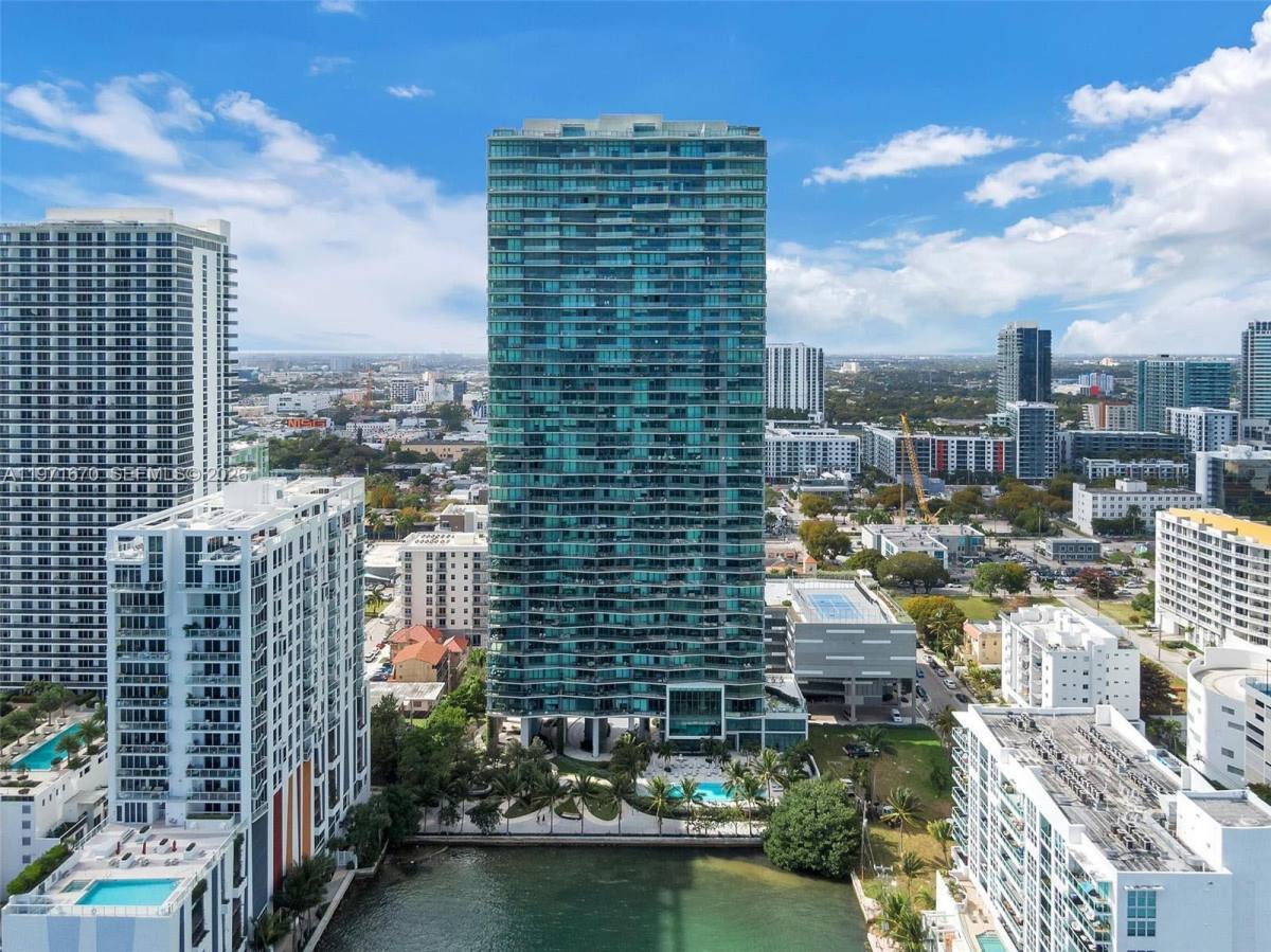 Apartment for rent at 460 NE 28th St, Miami, FL 33137