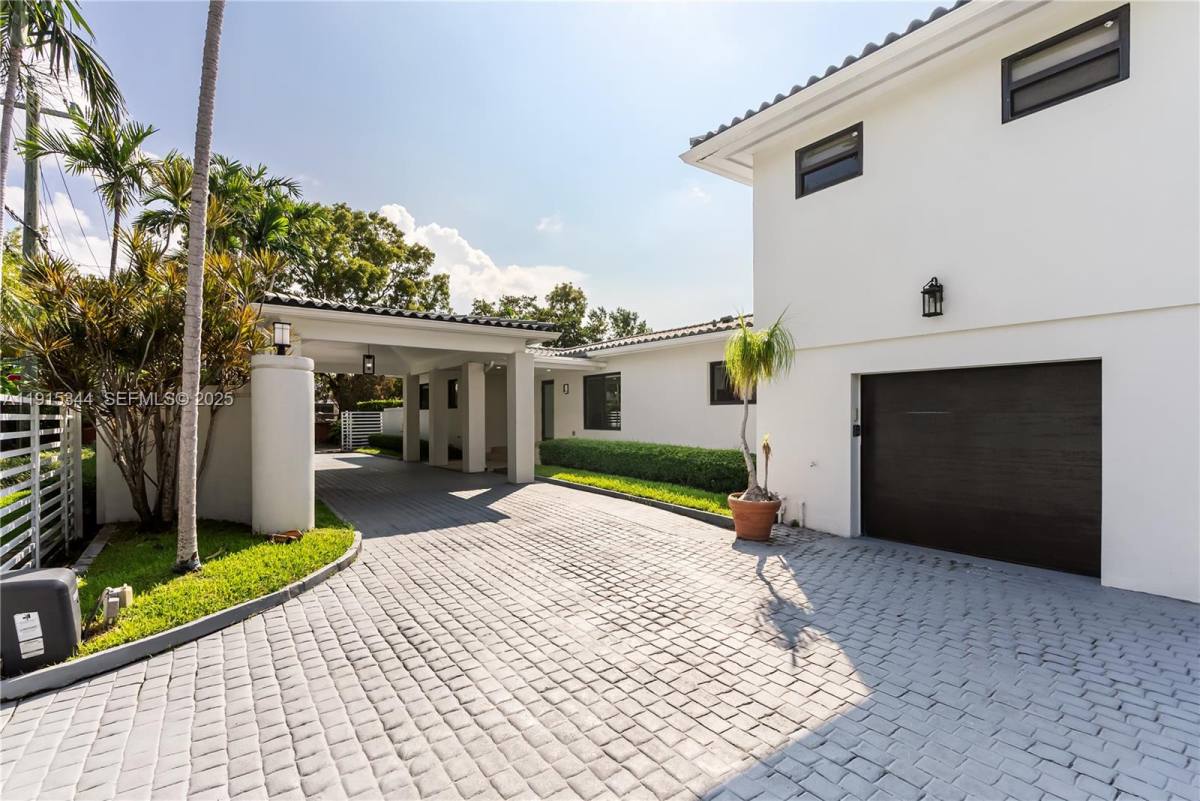 House for rent at 1600 Micanopy Ave #O, Miami, FL 33133