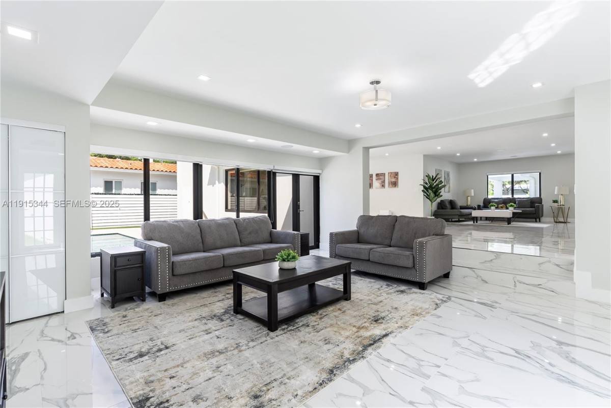 House for rent at 1600 Micanopy Ave #O, Miami, FL 33133