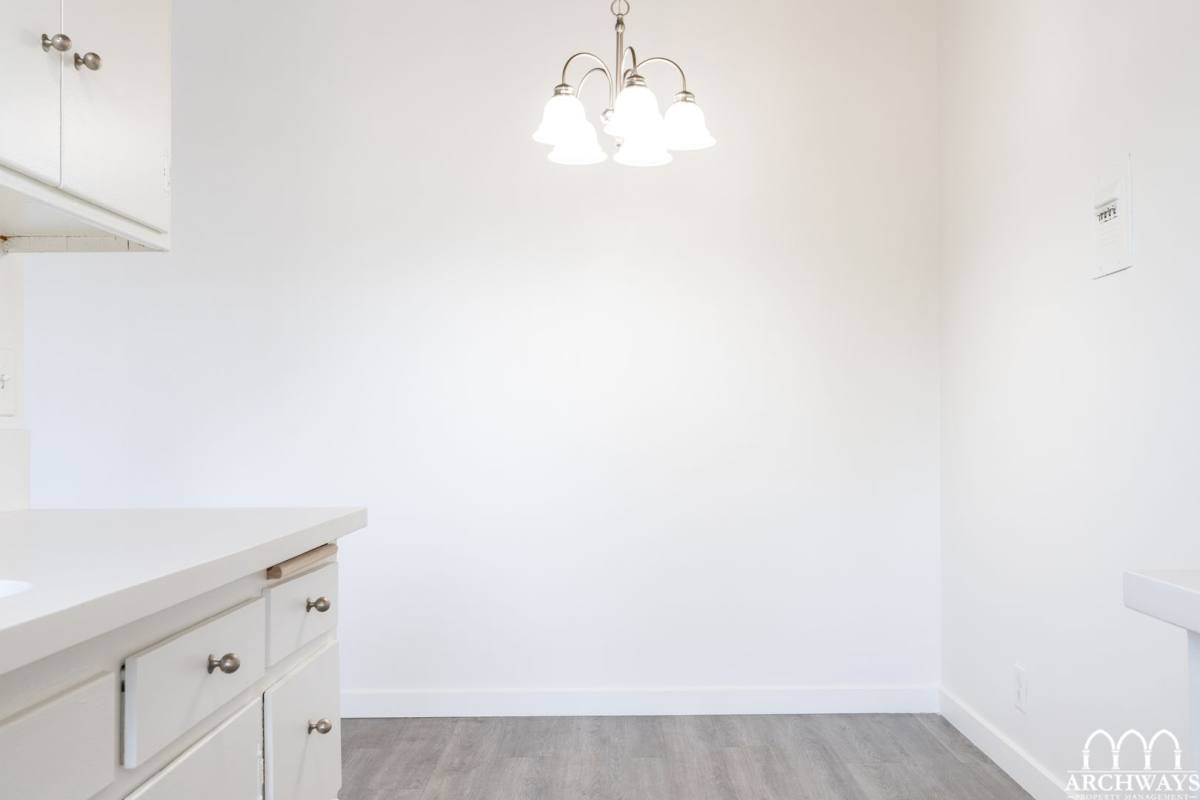 Apartment for rent at 1632-1640 Lake St, Glendale, CA 91201