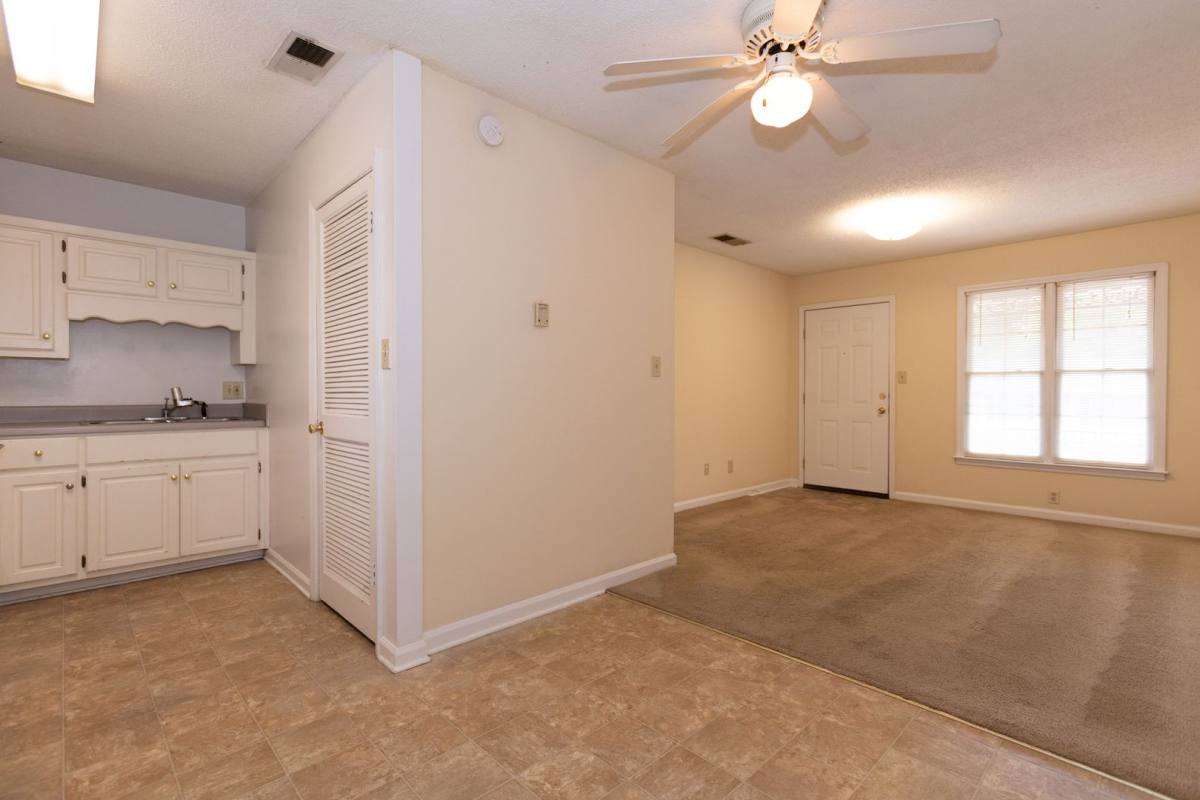Apartment for rent at 250 N Harris St, Athens, GA 30601