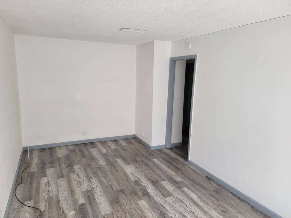 Apartment for rent at 5232 Pebble Beach Blvd, Las Vegas, NV 89108