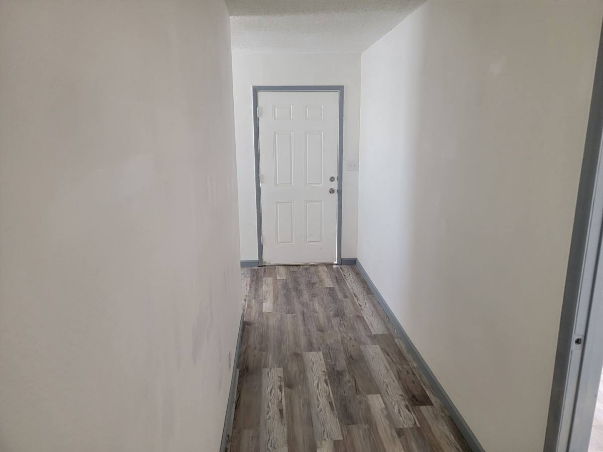Apartment for rent at 5232 Pebble Beach Blvd, Las Vegas, NV 89108