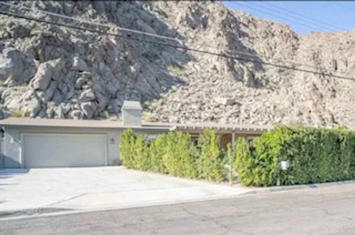 House for rent at 46755 Highland Palms Dr, La Quinta, CA 92253