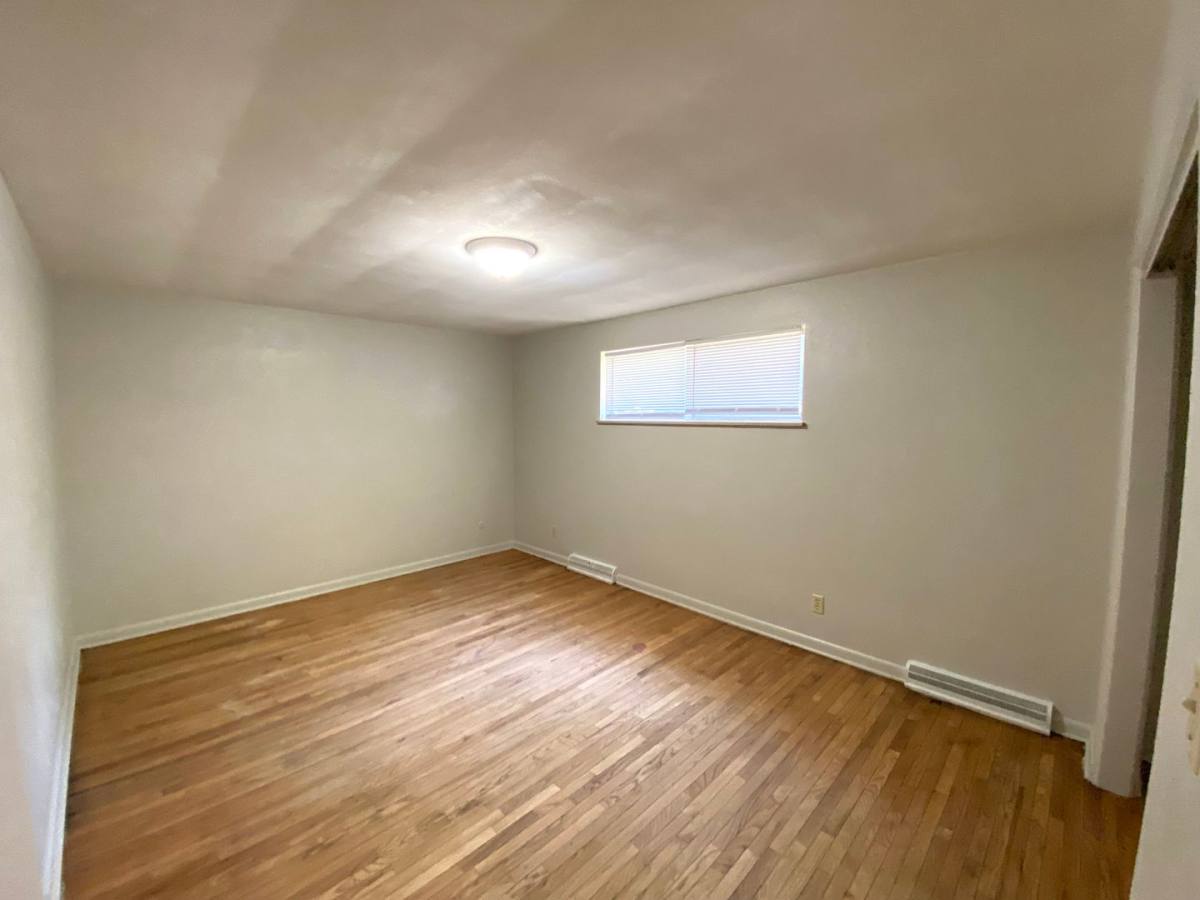 Apartment for rent at 249 E Oak Cliff Court, Peoria, IL 61614