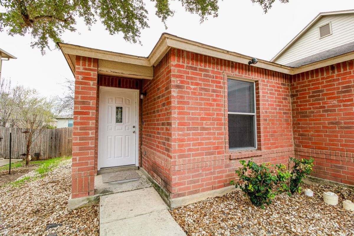511 Mathis Meadow, San Antonio, TX 78251 - House for Rent - Image 4