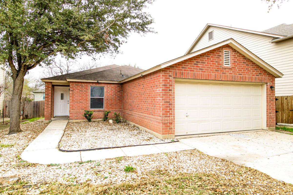 511 Mathis Meadow, San Antonio, TX 78251 - House for Rent - Image 2