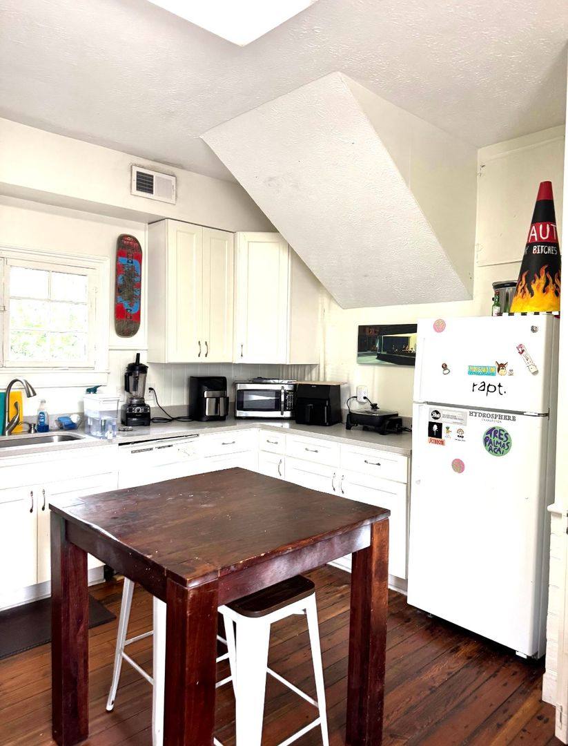 House for rent at 38 Bull St, Charleston, SC 29401