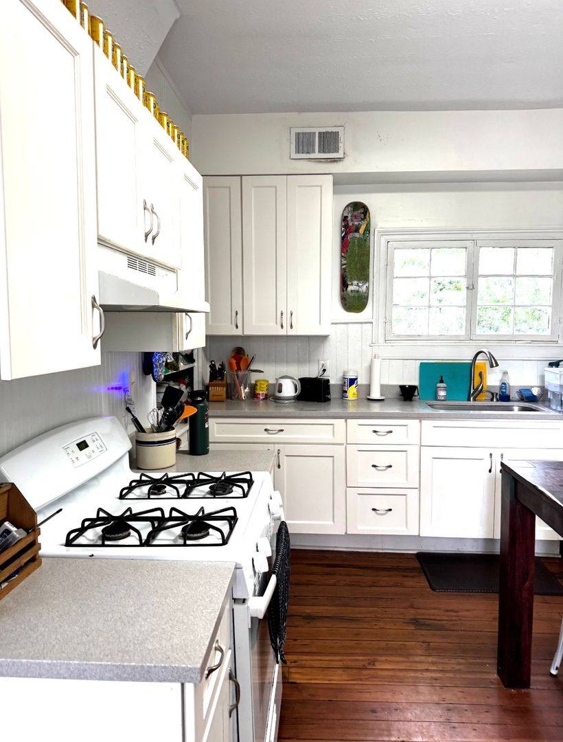 House for rent at 38 Bull St, Charleston, SC 29401