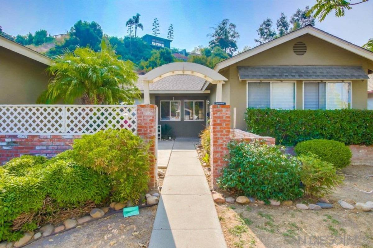 Apartment for rent at 4877 Campanile Dr, San Diego, CA 92115