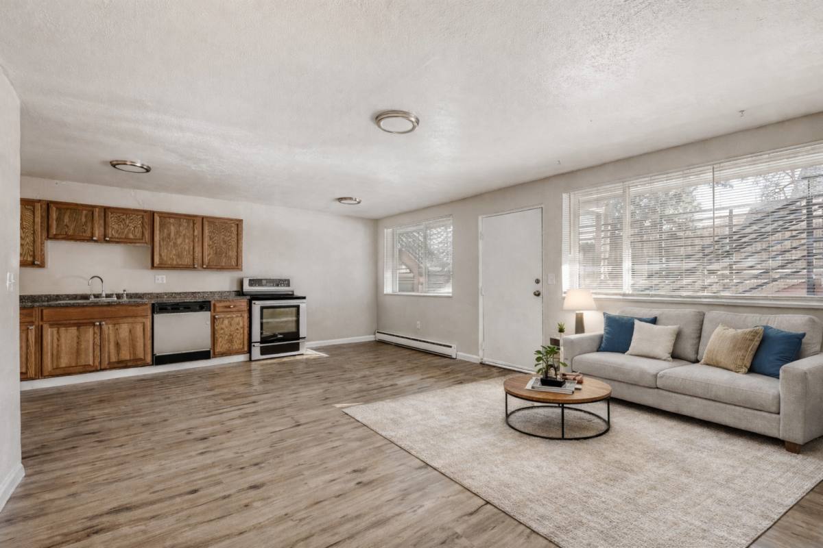Apartment for rent at 1422 Macon St, Aurora, CO 80010