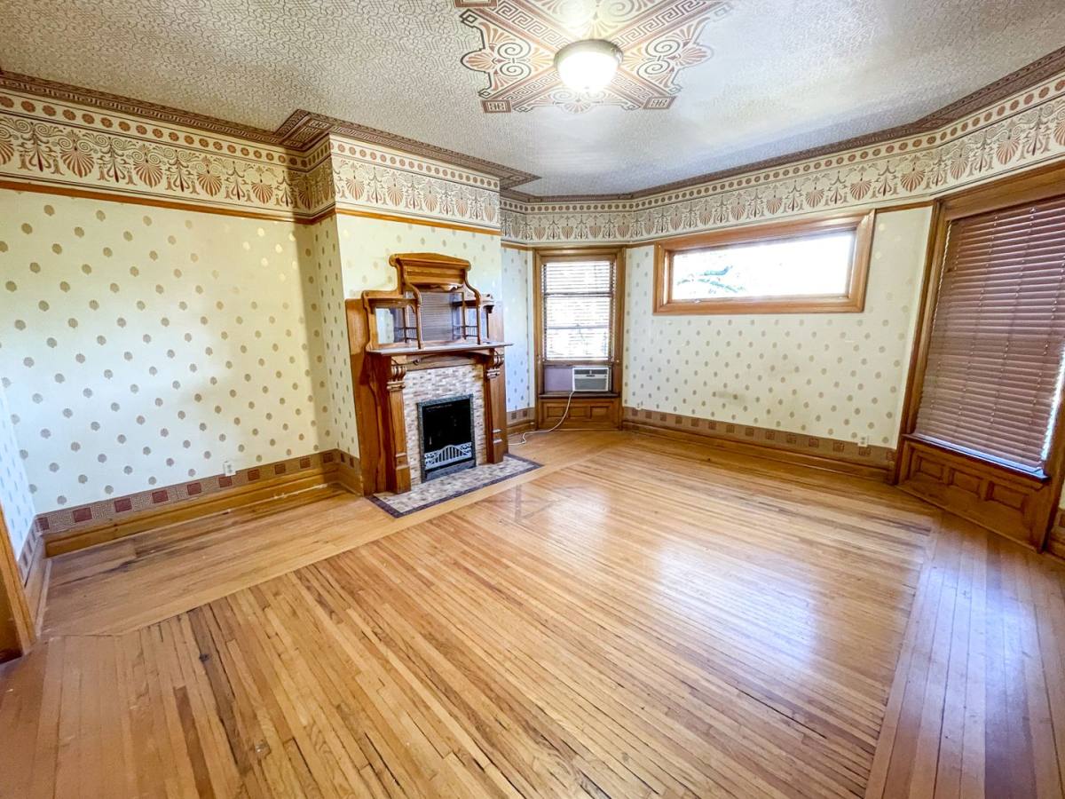 House for rent at 720 S 16th St, Lincoln, NE 68508