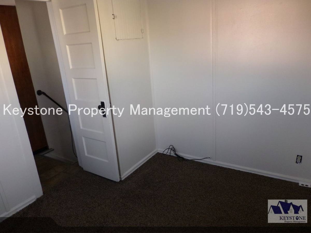 Apartment for rent at 1117 E 3rd St, Pueblo, CO 81001