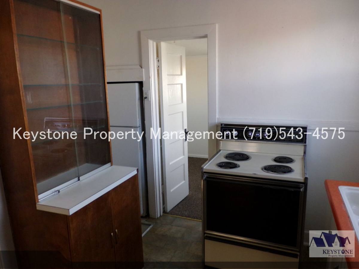 Apartment for rent at 1117 E 3rd St, Pueblo, CO 81001
