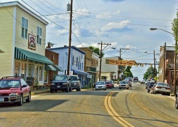 Apartment for rent at 2015 Union School Rd SW #27, Willis, VA 24380