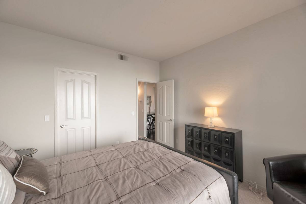Condo for rent at 14145 N 92nd St #1051, Scottsdale, AZ 85260