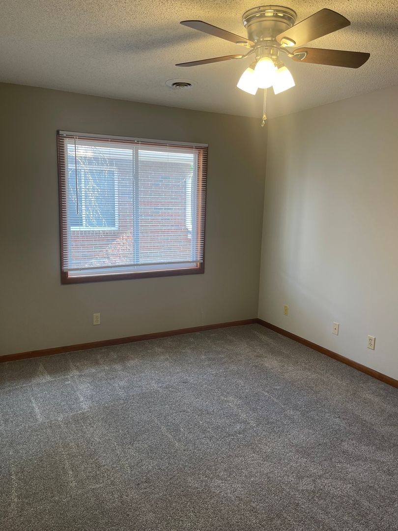 Apartment for rent at 6521 Vine St, Lincoln, NE 68505
