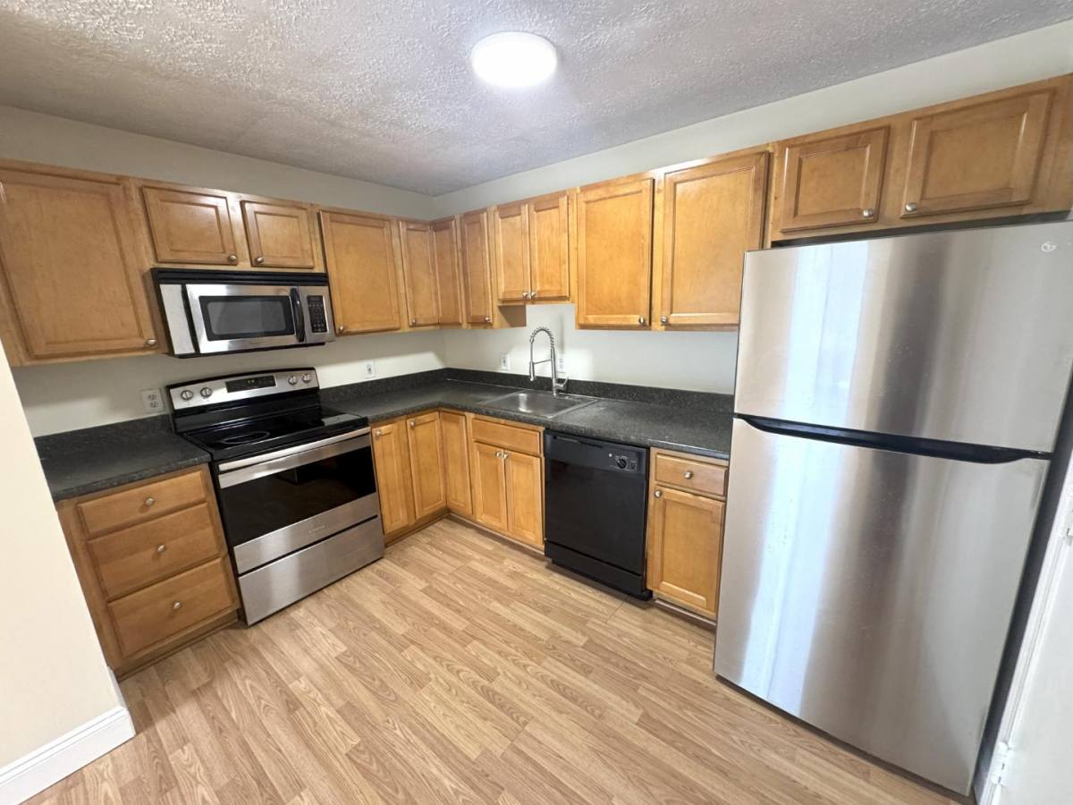 Apartment for rent at 34-64 Dunbarton Rd #64-2D, Manchester, NH 03102