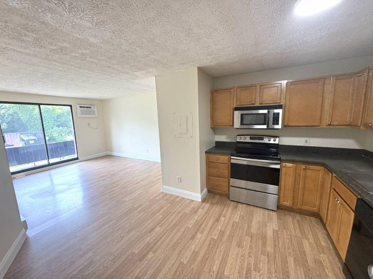 Apartment for rent at 34-64 Dunbarton Rd #64-2D, Manchester, NH 03102