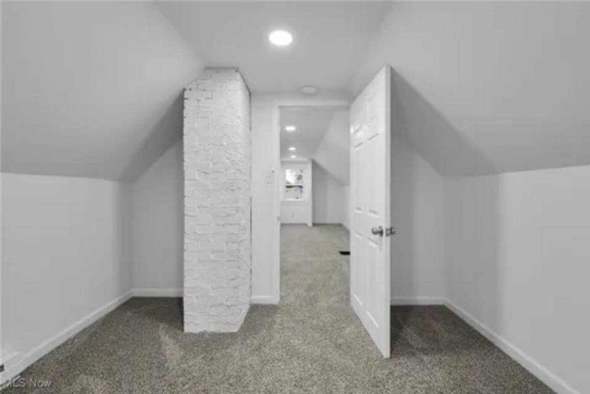 House for rent at 1504 14th St SE, Canton, OH 44707