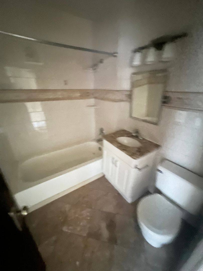 Apartment for rent at 2676 Mayfield Rd, Cleveland, OH 44106