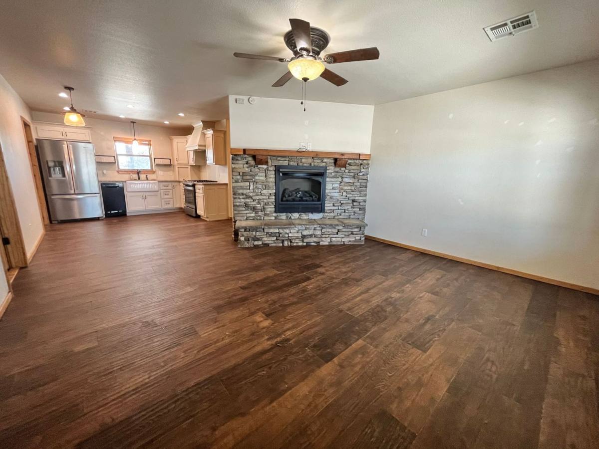 House for rent at 9577 Choate Prairie Rd, Indianola, OK 74442