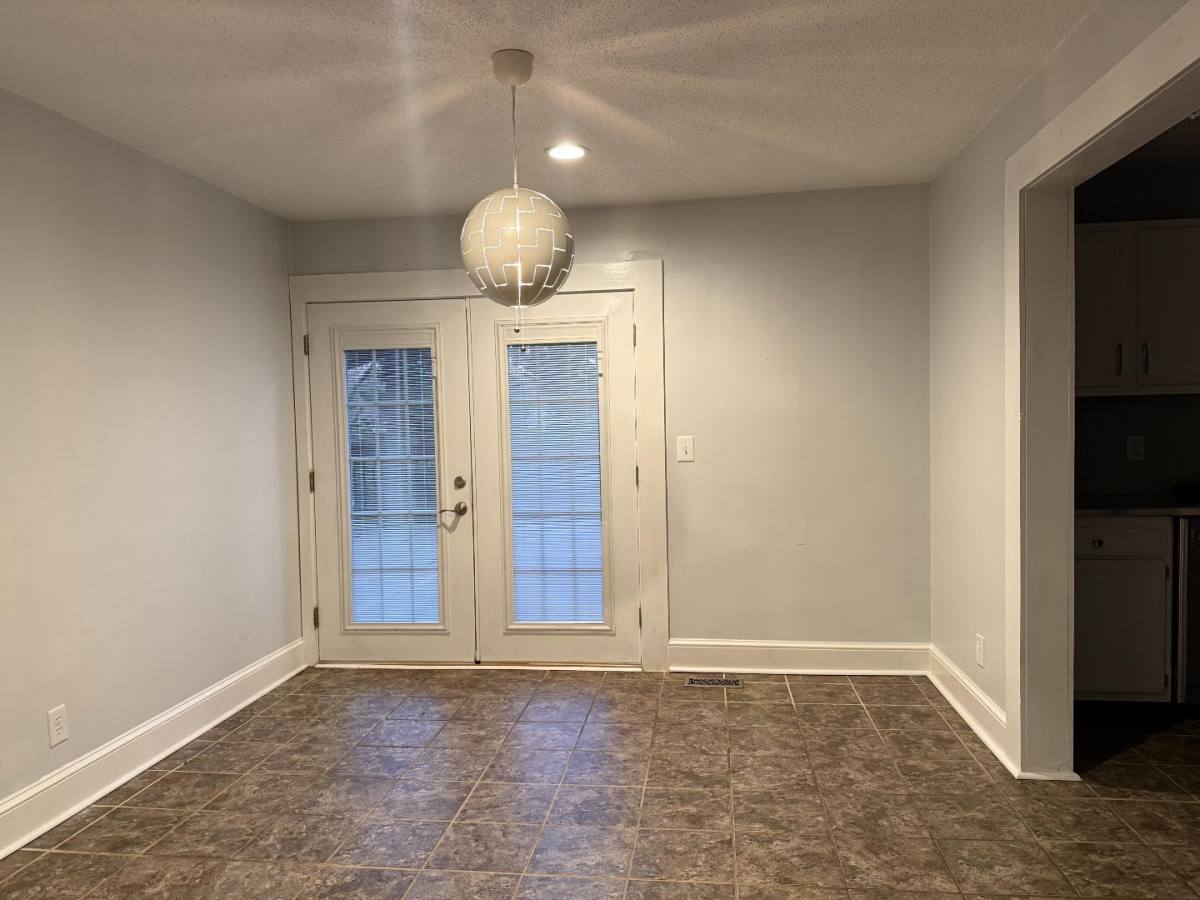 House for rent at 146 E Park Dr, Kingsport, TN 37660