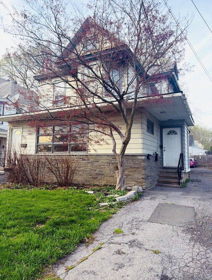 Apartment for rent at 913 Nott St, Schenectady, NY 12308