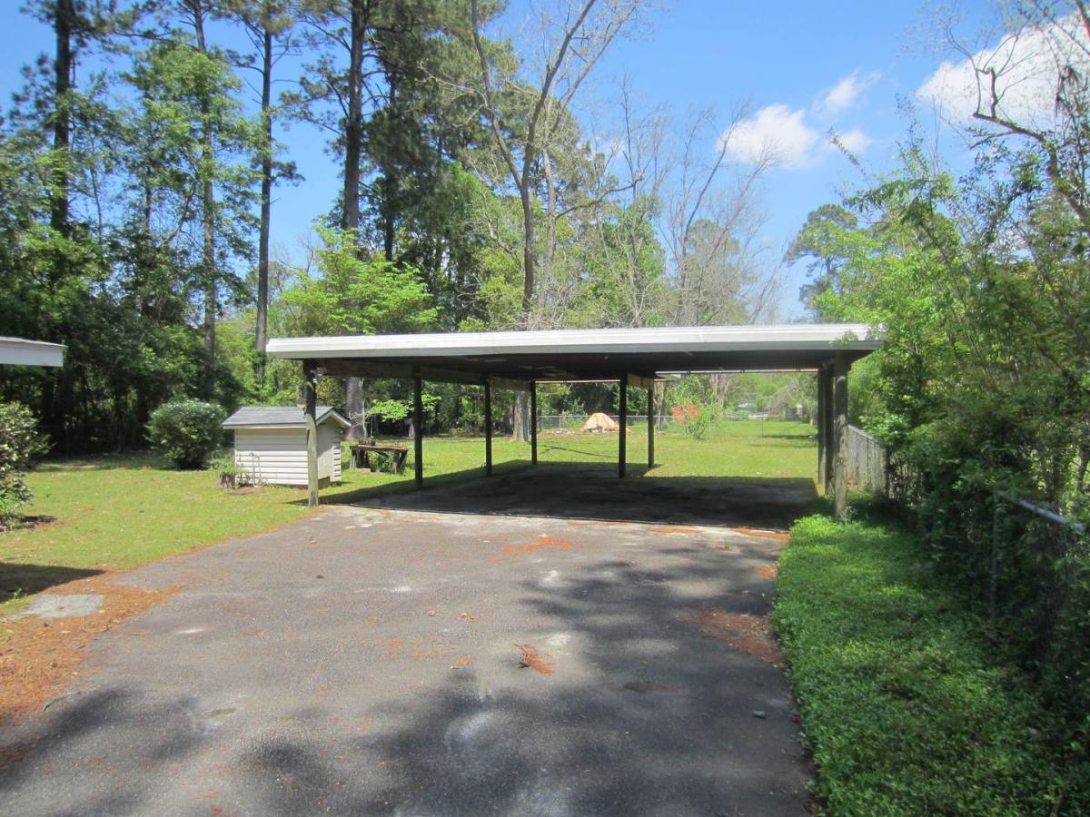 House for rent at 706 Pineview Dr, Valdosta, GA 31602