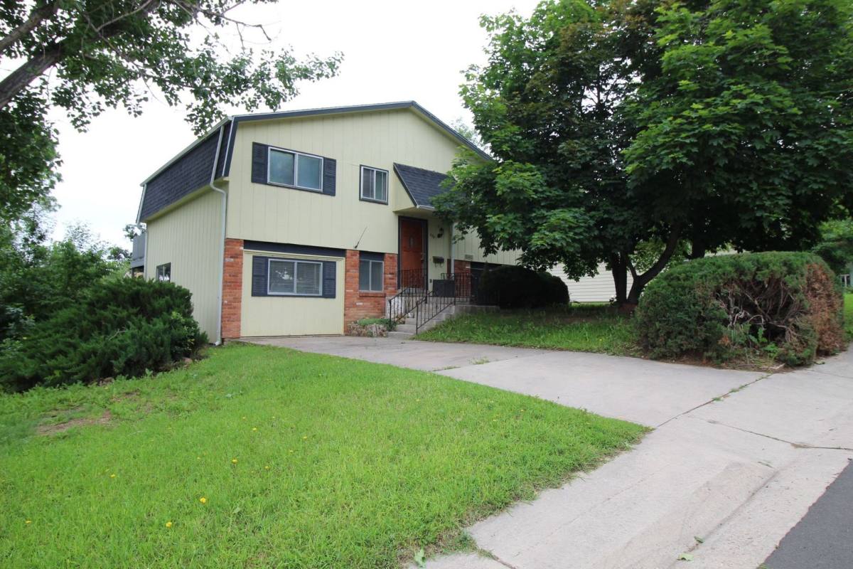 House for rent at 220 Clover Lane, Fort Collins, CO 80521