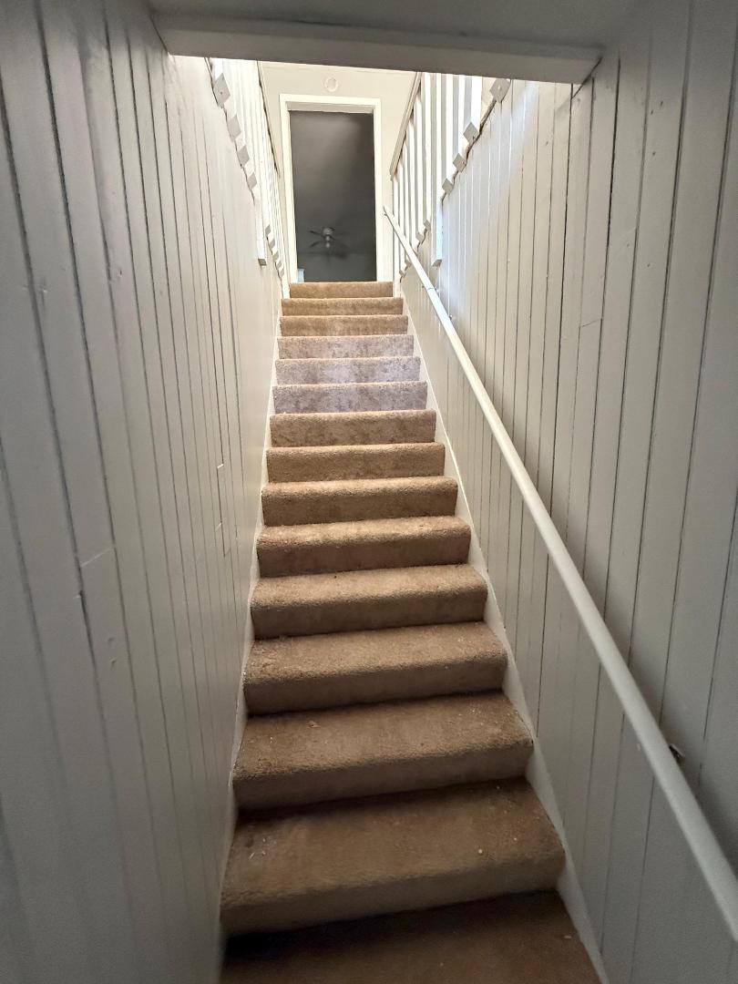 Apartment for rent at 818 W Broad St #1, Elyria, OH 44035