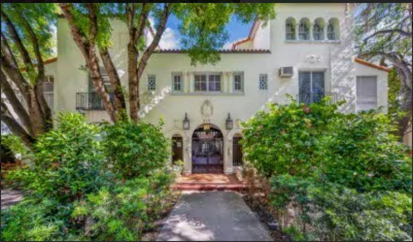 Apartment for rent at 315 Navarre Ave #1, Miami, FL 33134