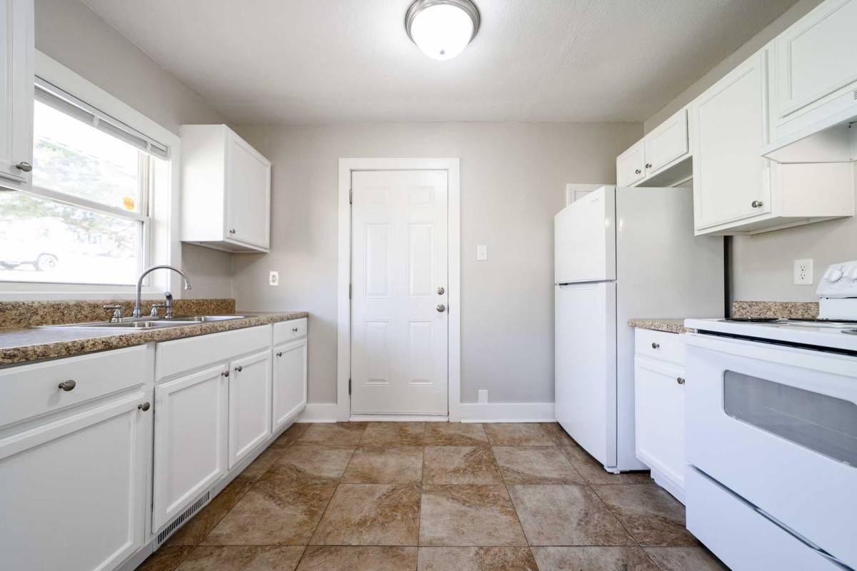 House for rent at 1003 Lincoln St, Clarksville, TN 37040