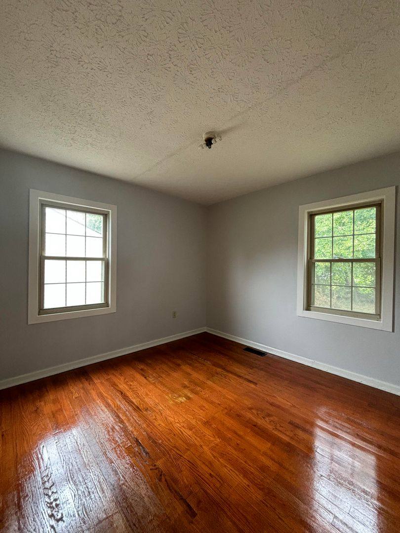 House for rent at 1733 Holly Dr, Bowling Green, KY 42101