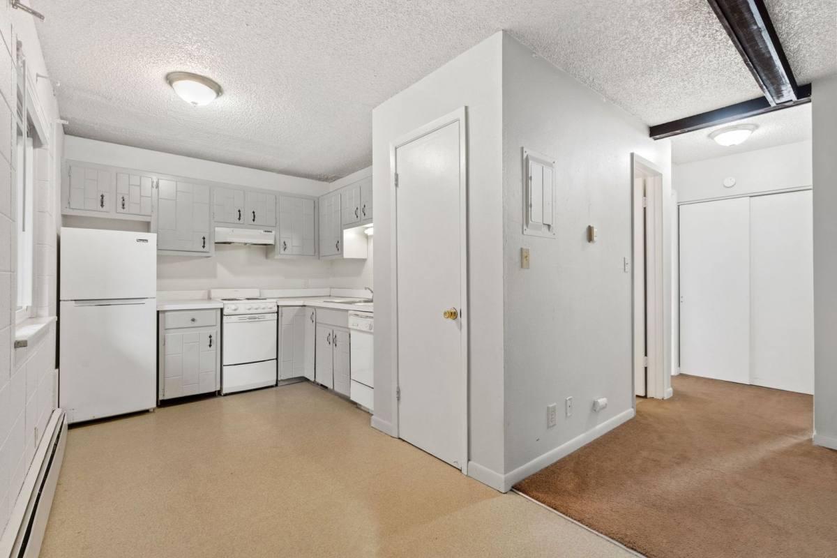 Apartment for rent at 1900-1906 11th Ave, Greeley, CO 80631